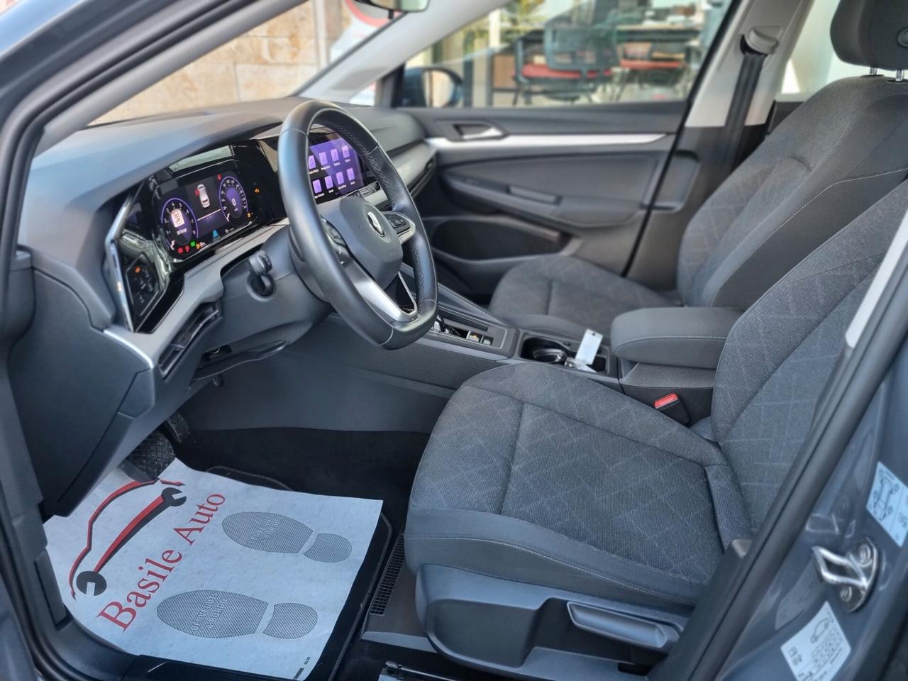 Volkswagen Golf VIII 2020 1.0 etsi evo Life 110cv dsg