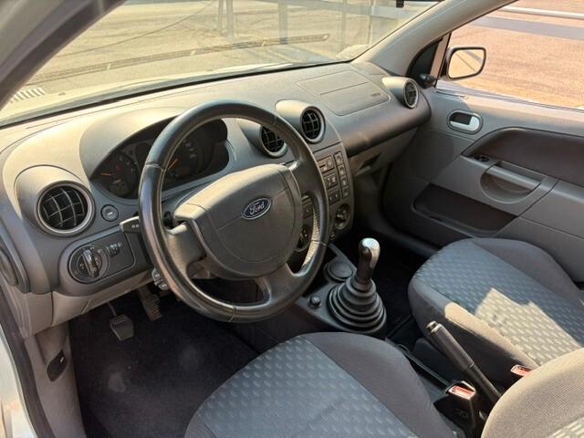 Ford Fiesta 1.4 16V 5p. NEOPATENTATI