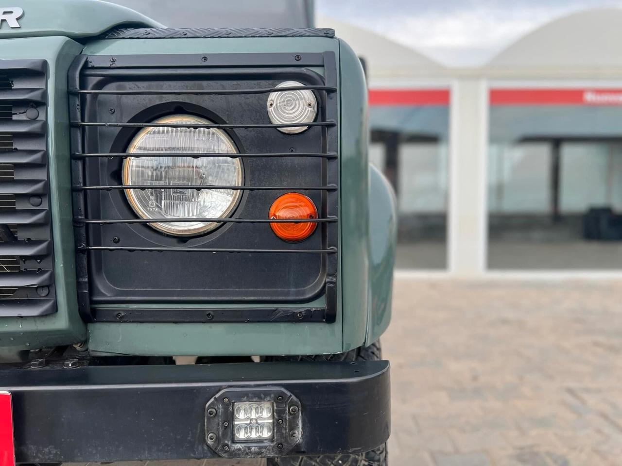 Land Rover Defender 90 diesel Hard-top