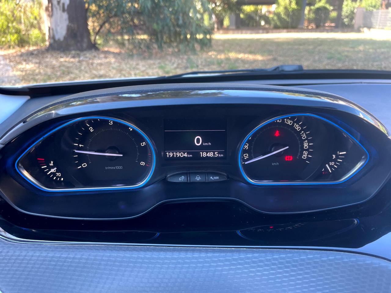 Peugeot 2008 GARANZIA 24 MESI 1.6 e-hdi Allure s NEOPATENTATI