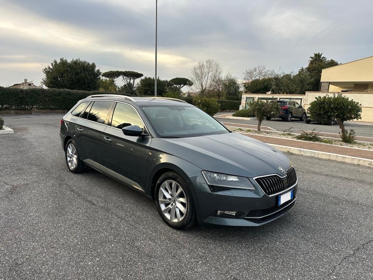 Skoda Superb 1.6 Diesel 120 CV In Perfette Condizioni