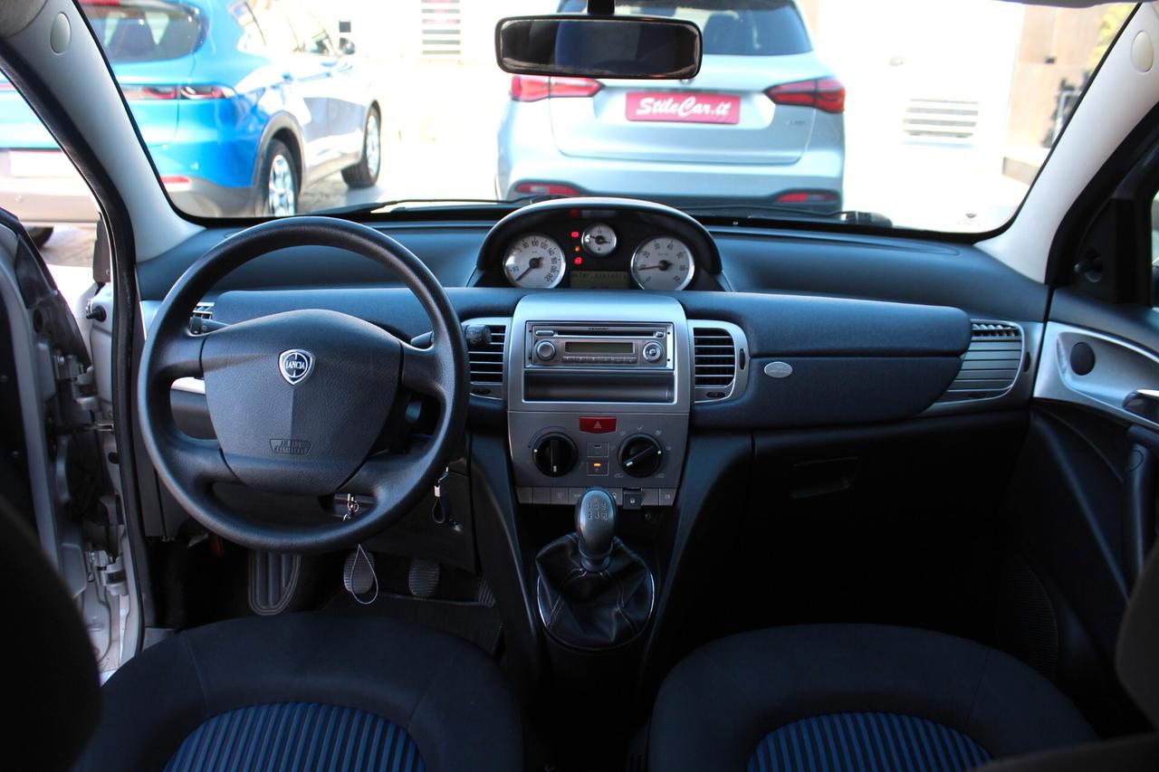 Lancia Ypsilon 1.2 Oro