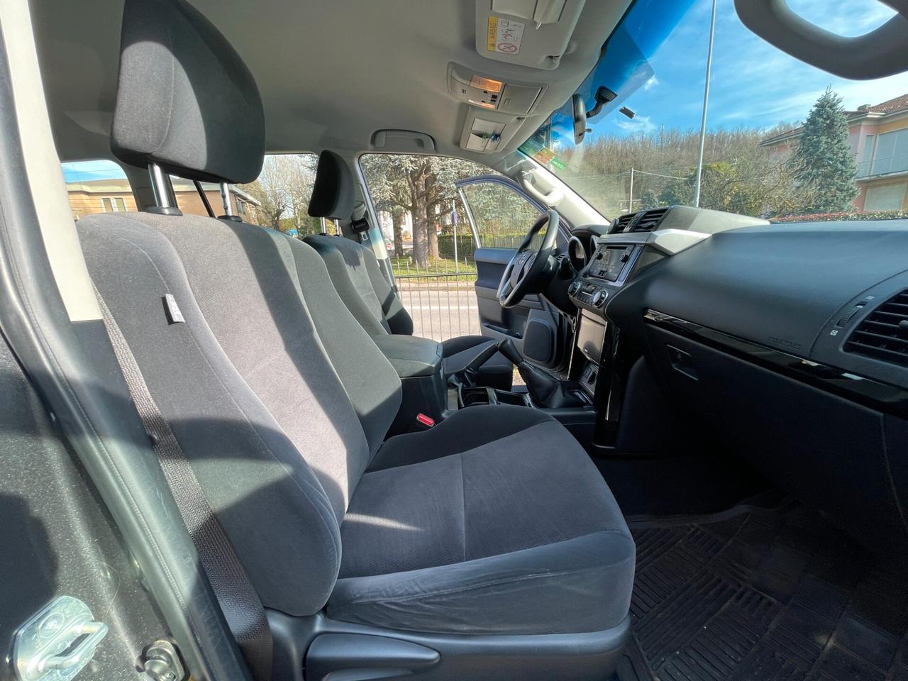 Toyota Land Cruiser 5p 2.8 d-4d Active 63.000 Km !!