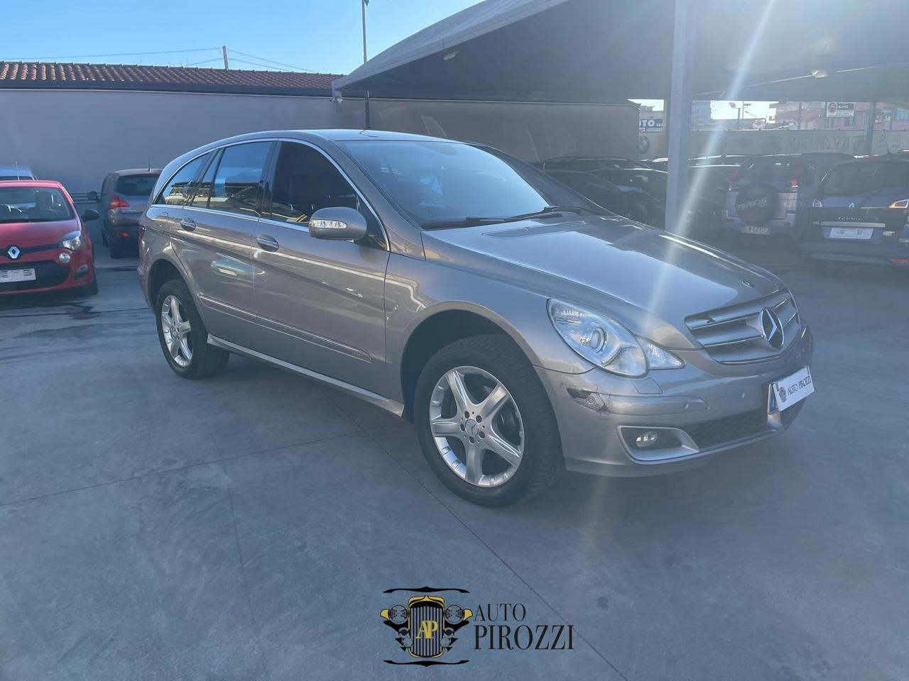 MERCEDES CLASSE R320 del 2008 con soli 160.000KM