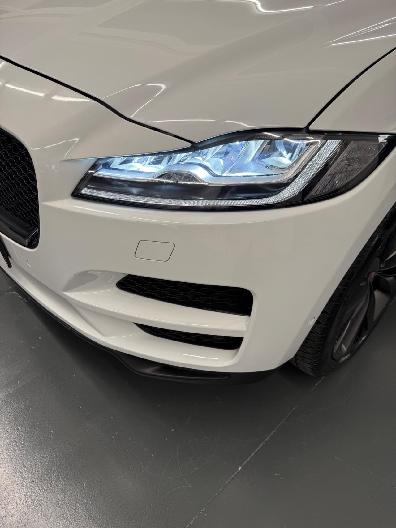 Jaguar F-Pace 3.0 D V6 300 CV AWD aut. Portfolio