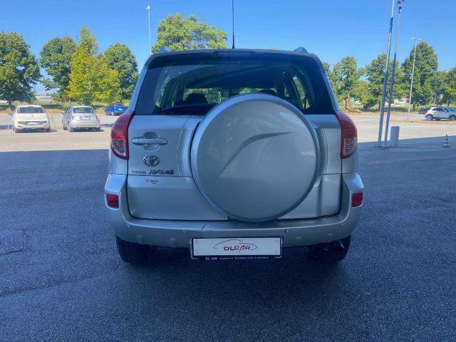 TOYOTA RAV 4 2.2 D-4D 136 CV Sol