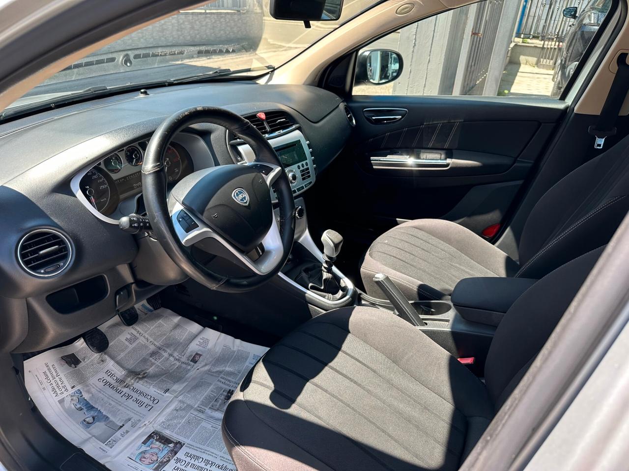 Lancia Delta 1.6 MJT DPF Argento 2010