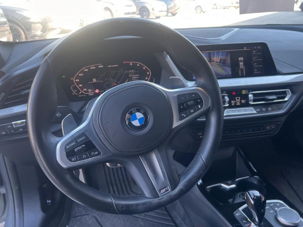 BMW Serie 1 (F40) M 135i xDrive