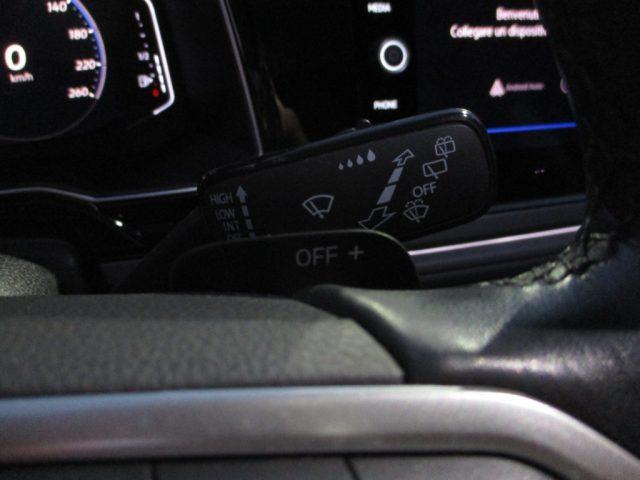 VOLKSWAGEN Taigo 1.0 TSI 110 CV DSG R-Line TETTO/CarPlay
