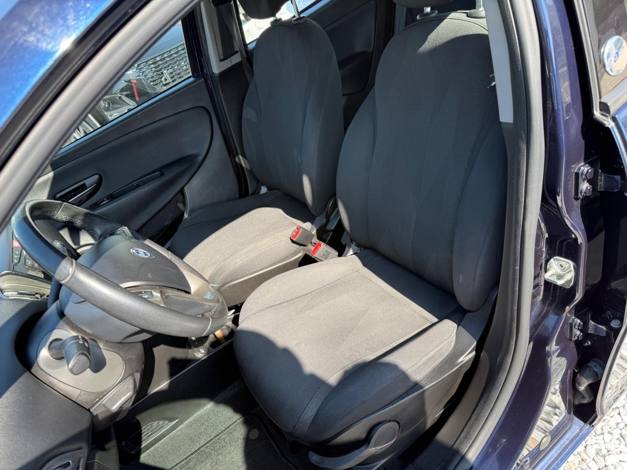 Lancia Ypsilon 1.2 69 CV 5 porte GPL Ecochic Platinum