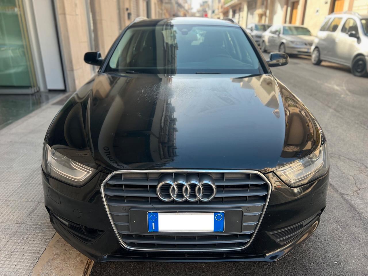 Audi A4 Avant 2.0 tdi Advanced 150cv multitronic LED/NAVI/PDC