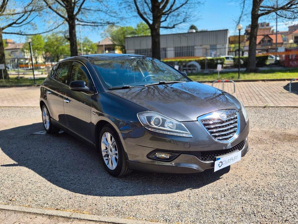 Lancia Delta 1.4 tjt Silver ecochic Gpl 120cv my14