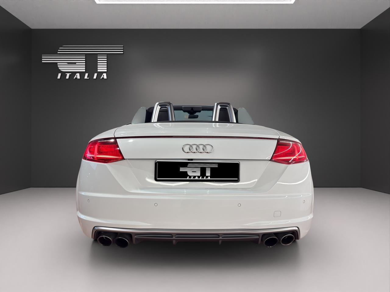 Audi TTS Roadster 2.0 TFSI 310 CV S tronic quattro.