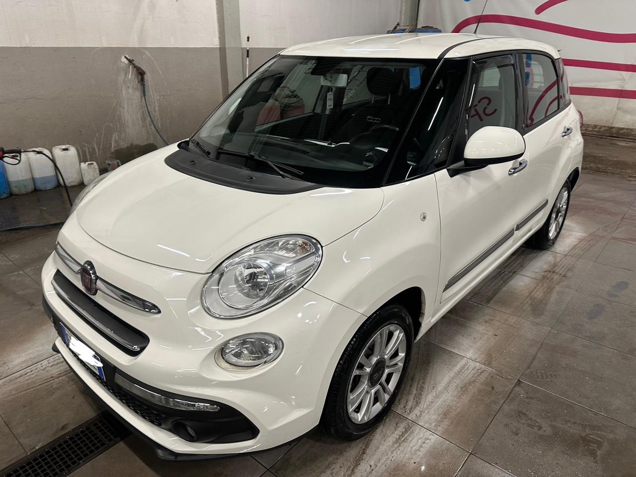 Fiat 500L 1.6 Multijet 120 CV Mirror