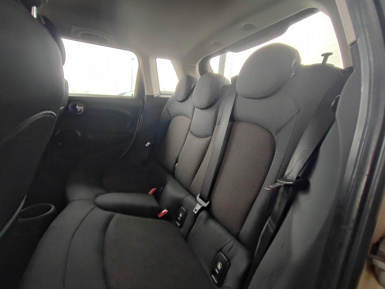 Mini 1.5 Cooper D Business XL 5 porte