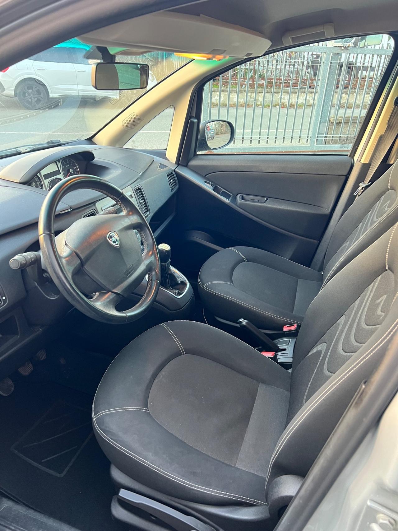 Lancia MUSA 1.3 Mjt 95 CV Gold CARROZZERIA DA VEDERE