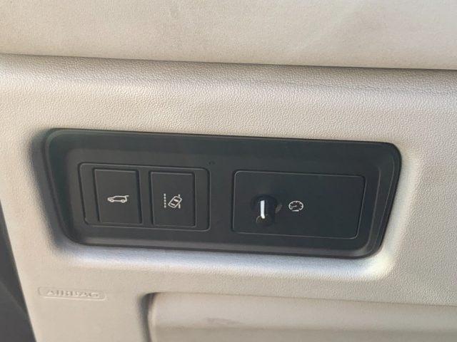 LAND ROVER Discovery Sport 2.0 TD4 180 CV HSE Luxury