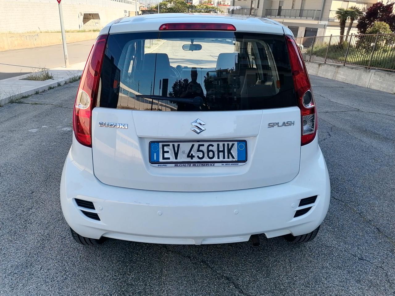 Suzuki Splash 1.0 VVT Style 2014