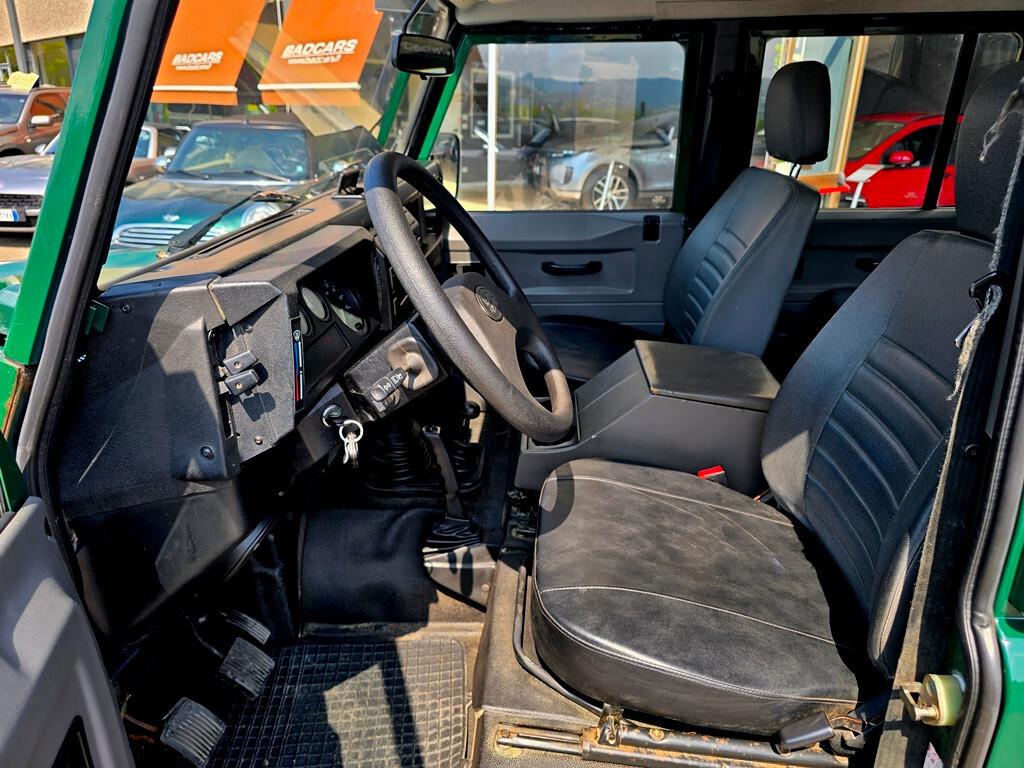 Land Rover Defender 110 TD5 CREW CAB "E"
