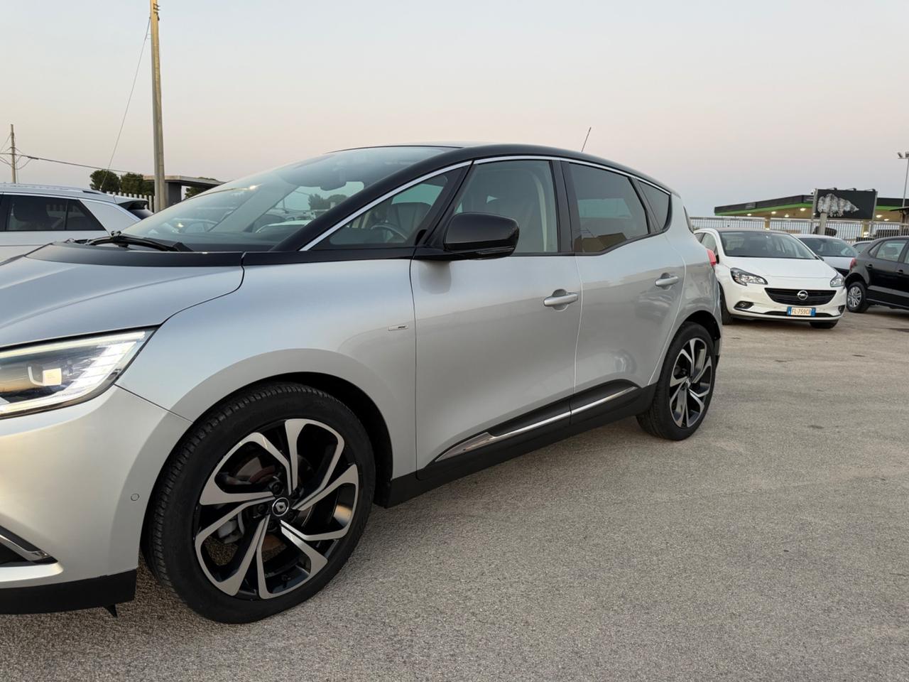 RENAULT SCENIC 1.6 DCI 130 BOSE STRAFUL LED MY17