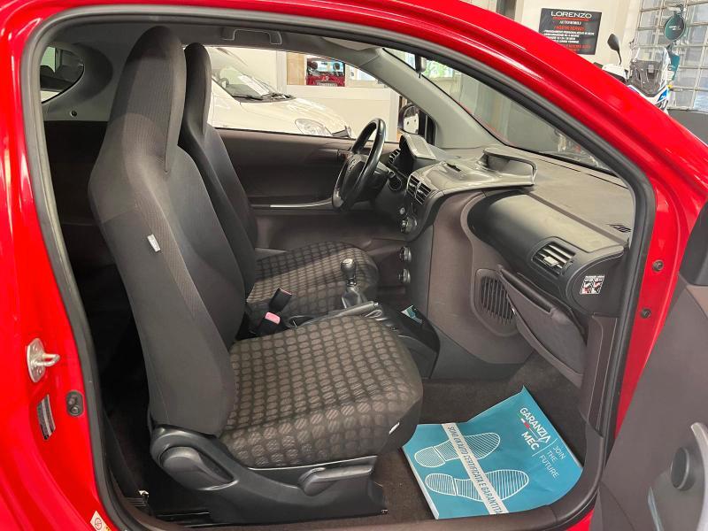 Toyota iQ 1.0 Sol