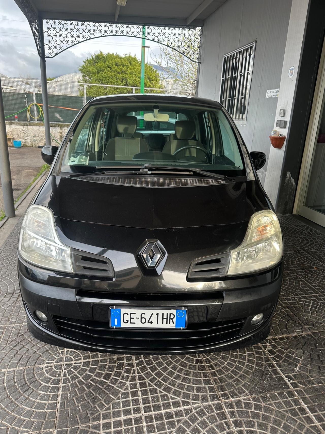 Renault Modus 1.5 dCi 85CV Dynamique