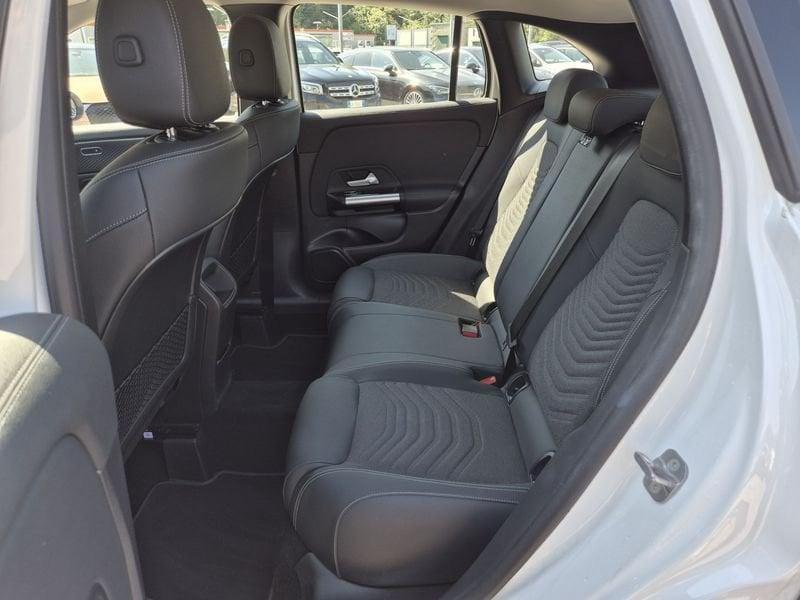 Mercedes-Benz GLA 180 d Progressive Advanced auto