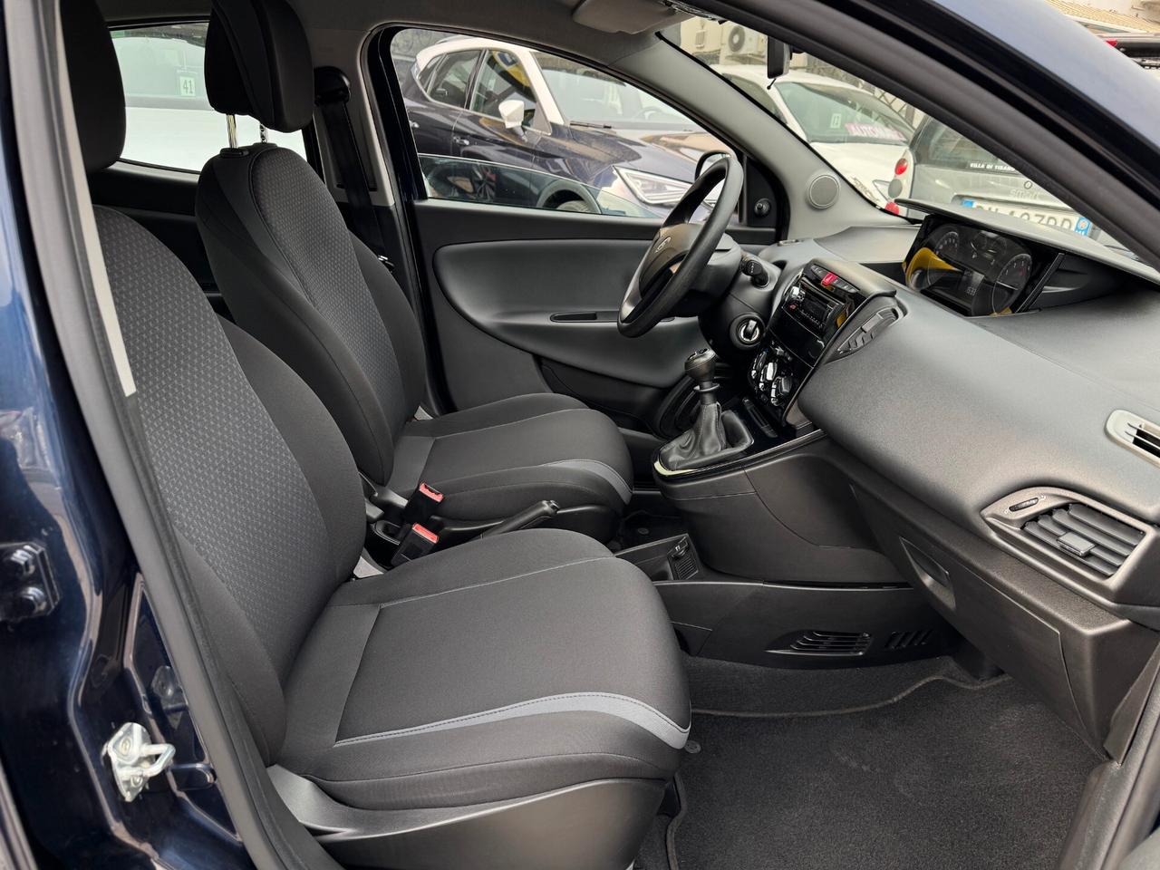 LANCIA YPSILON 1.2cc 69 CV 5 porte BENZINA