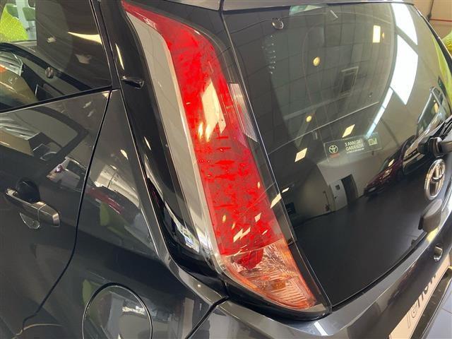 TOYOTA Aygo 5 Porte 1.0 VVT-i x-wave my15