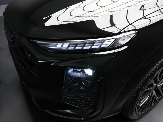 AUDI Q3 2.0 tfsi S line quattro 265cv s-tronic Km 0