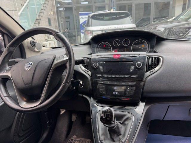 LANCIA Ypsilon 1.2 69 CV 5 porte S&S Platinum