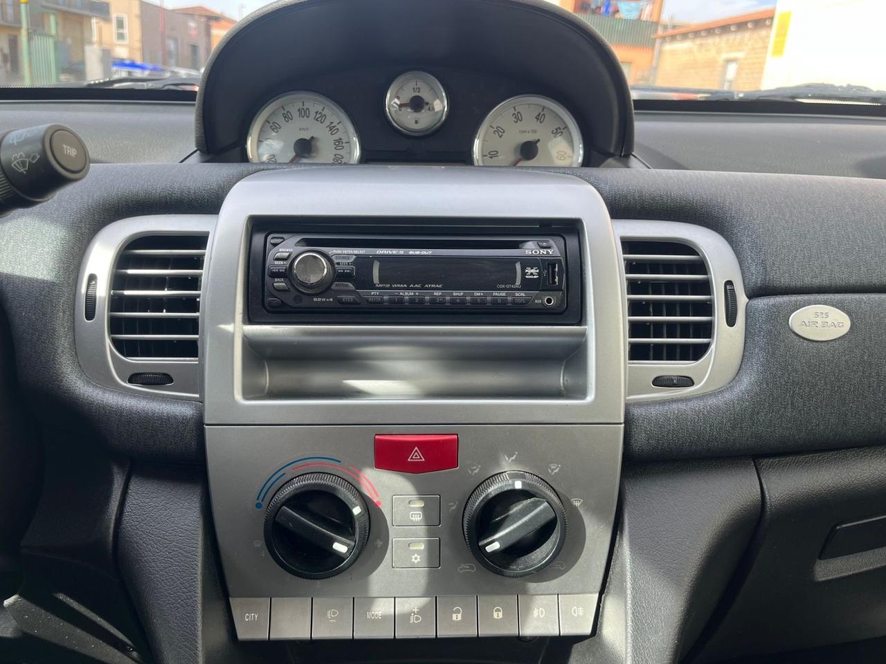 Lancia Ypsilon 1.2 Versus GPL 151000 km