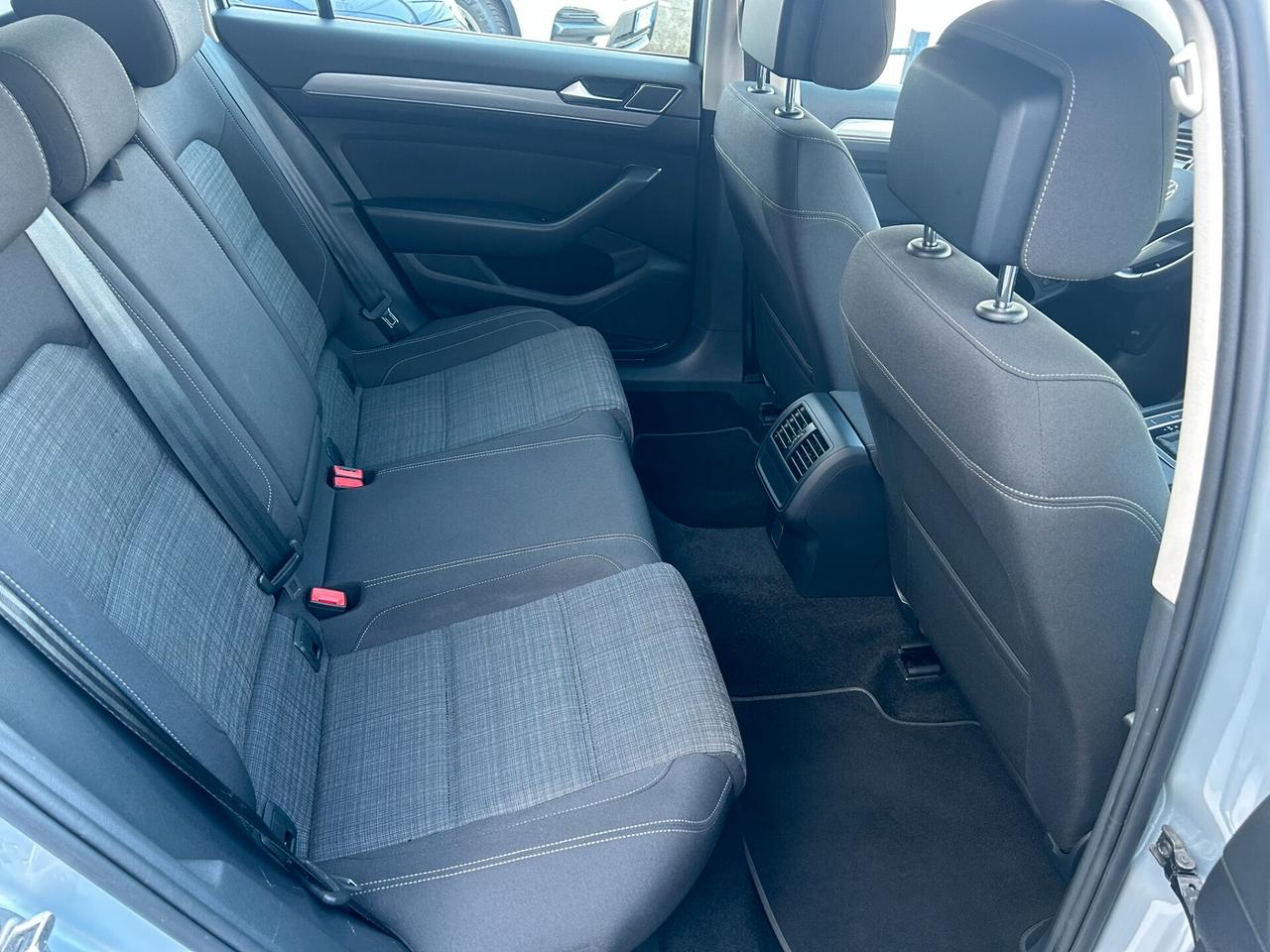 VW PASSAT VARIANT 2.0 TDI 122CV DSG Business