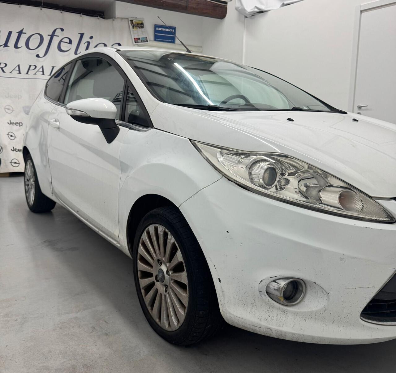 Ford Fiesta 1.2 82CV 3 porte Titanium