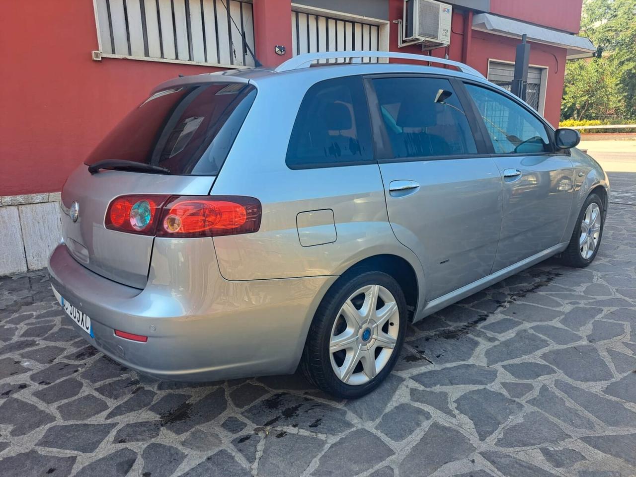 Fiat Croma 1.9 Multijet 16V Must