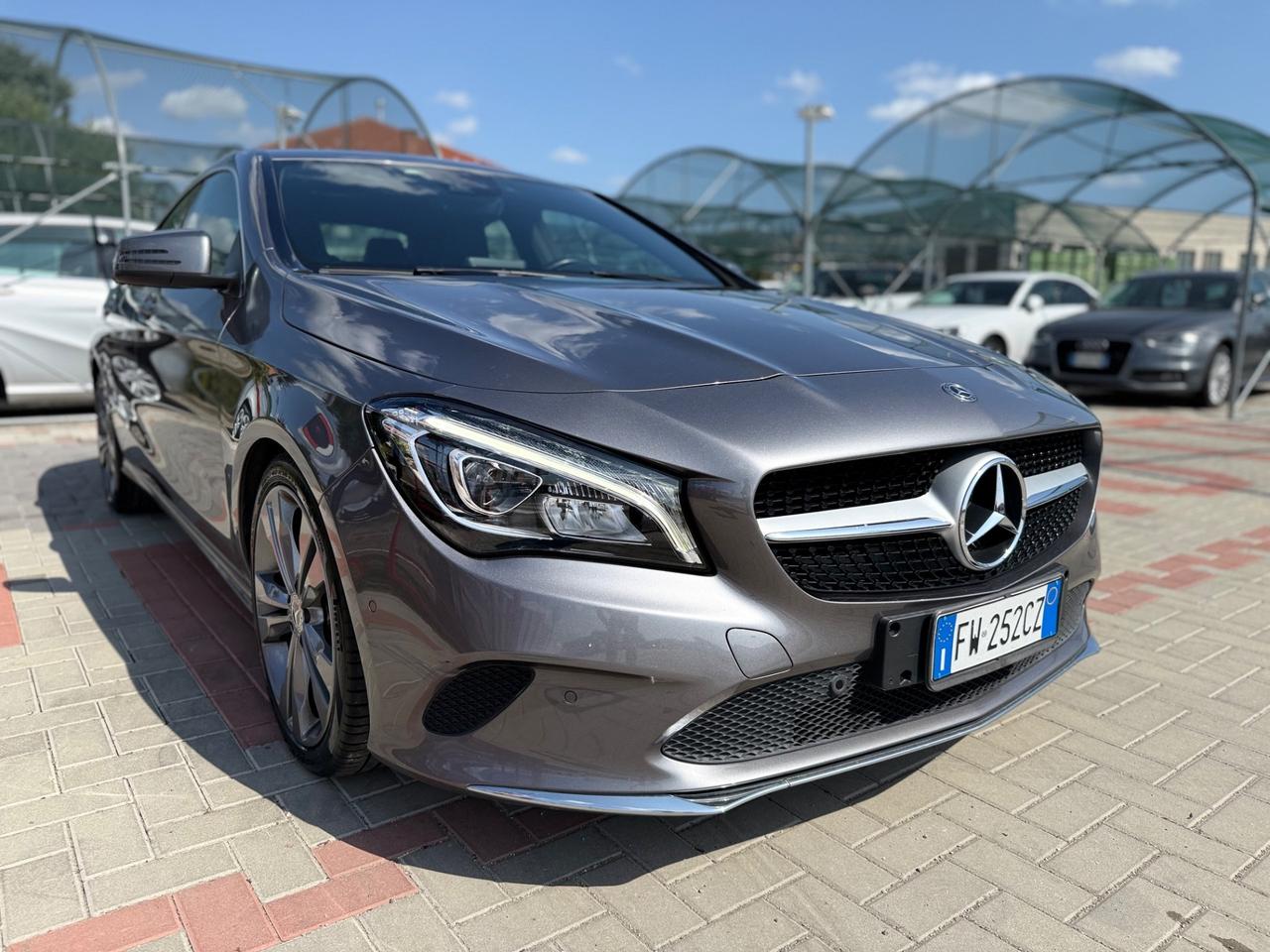 Mercedes-benz CLA 220 d Automatic Premium .IVA ESPOSTA