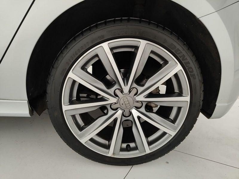 Audi A1 Sportback 1.6 tdi Admired s-tronic Sline esterno