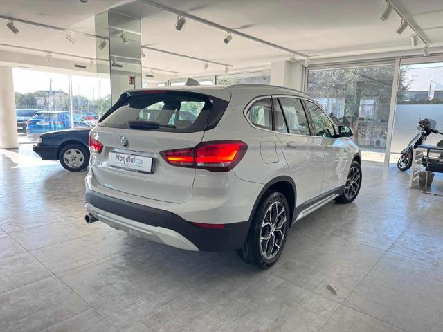 BMW X1 sDrive16d xLine bianco perla