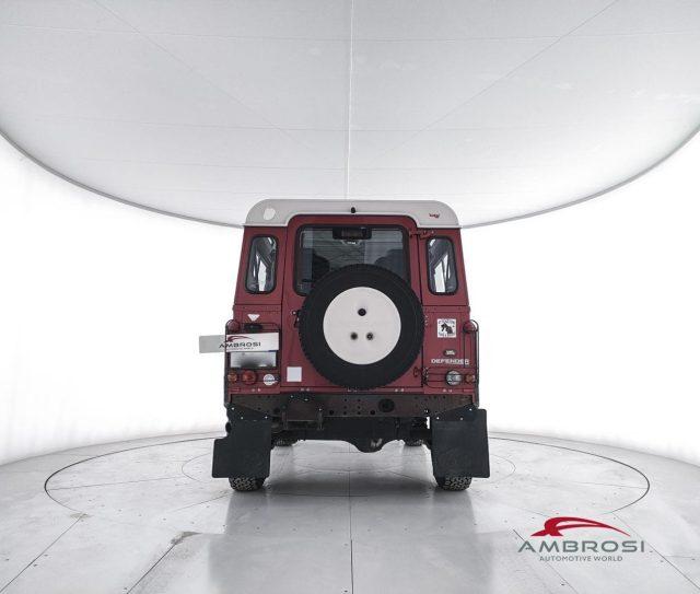 LAND ROVER Defender 90 2.4 TD4 Station Wagon E