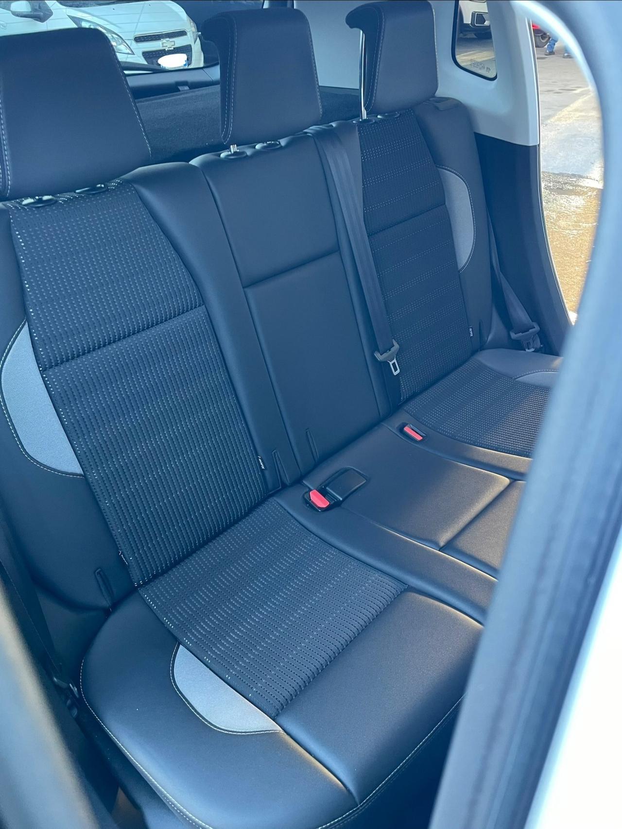 Peugeot 2008 BlueHDi 120 S&S Allure retrocamera navigatore ecc