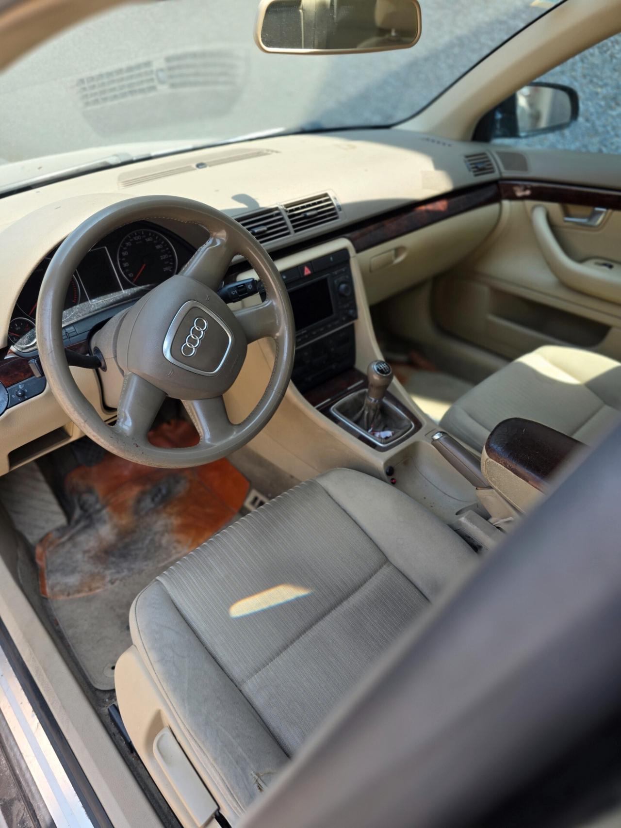 Audi A4 2.0cc; 148.000Km; *PER OP/PROFESS. SETTORE*