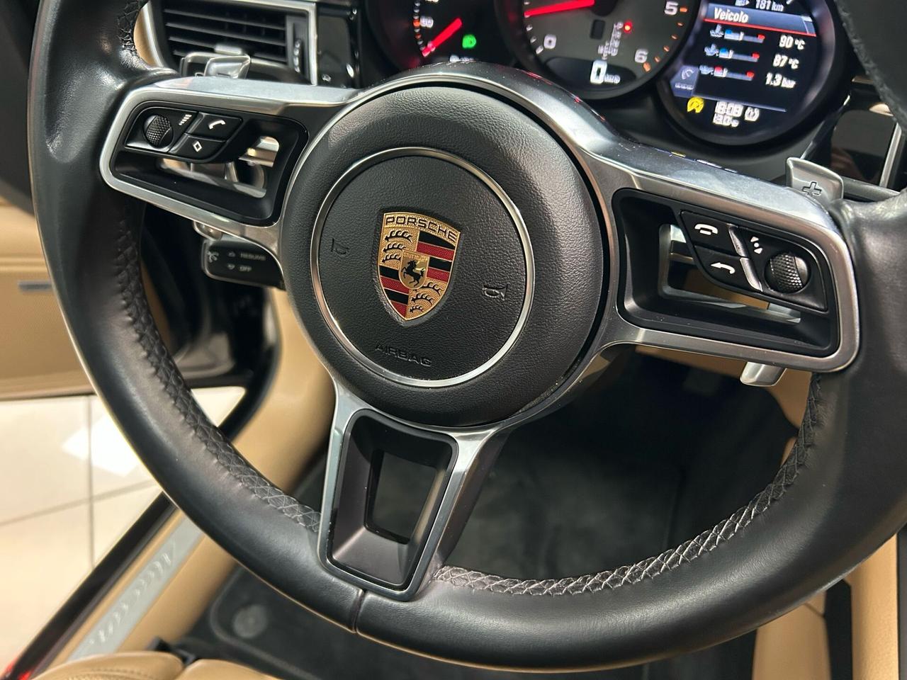 Porsche Macan S