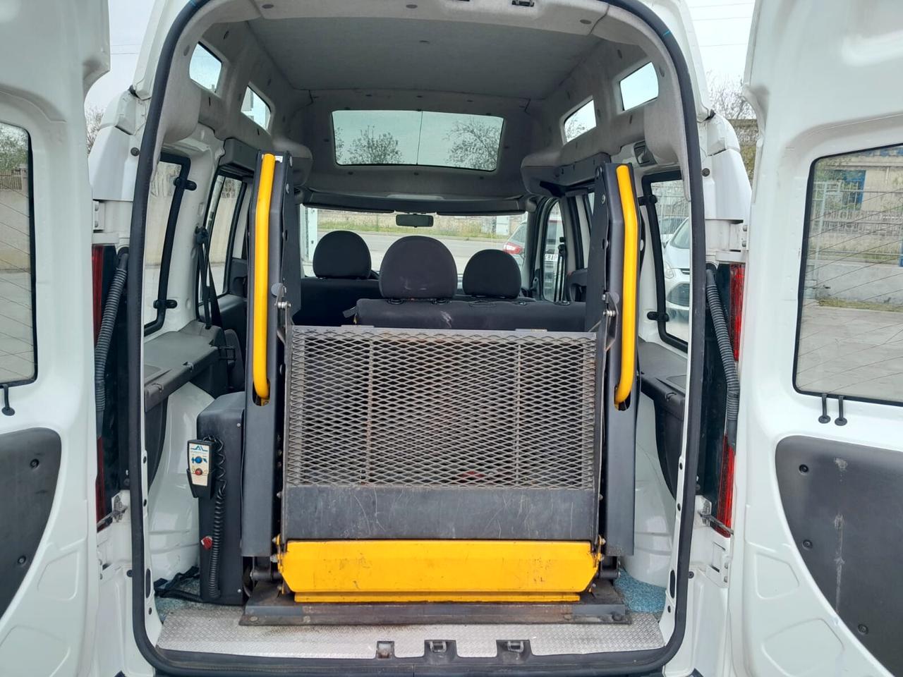 FIAT DOBLO' TRASPORTO DISABILI 1.9 JTD 120CV