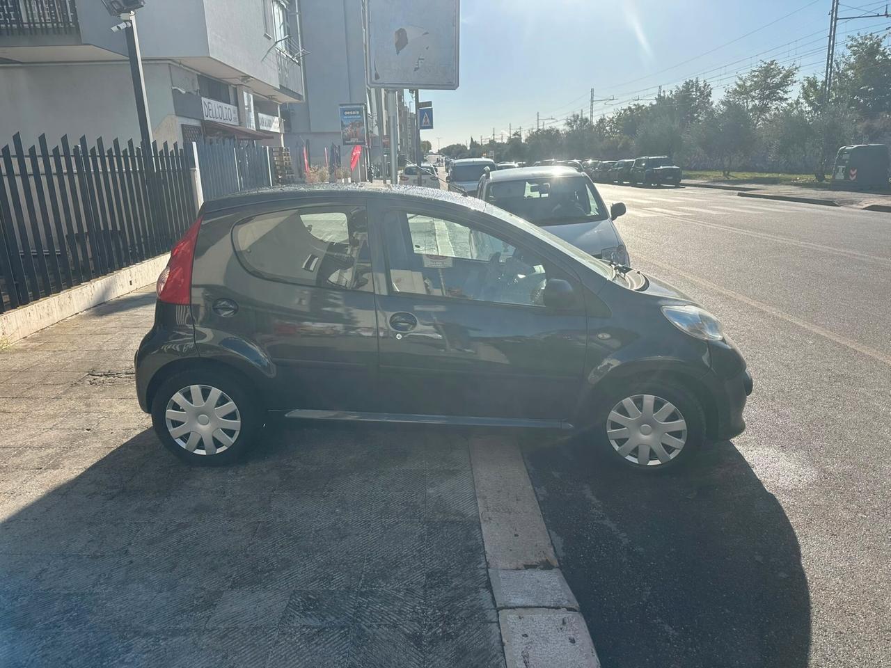 Peugeot 107 SWEET YEARS