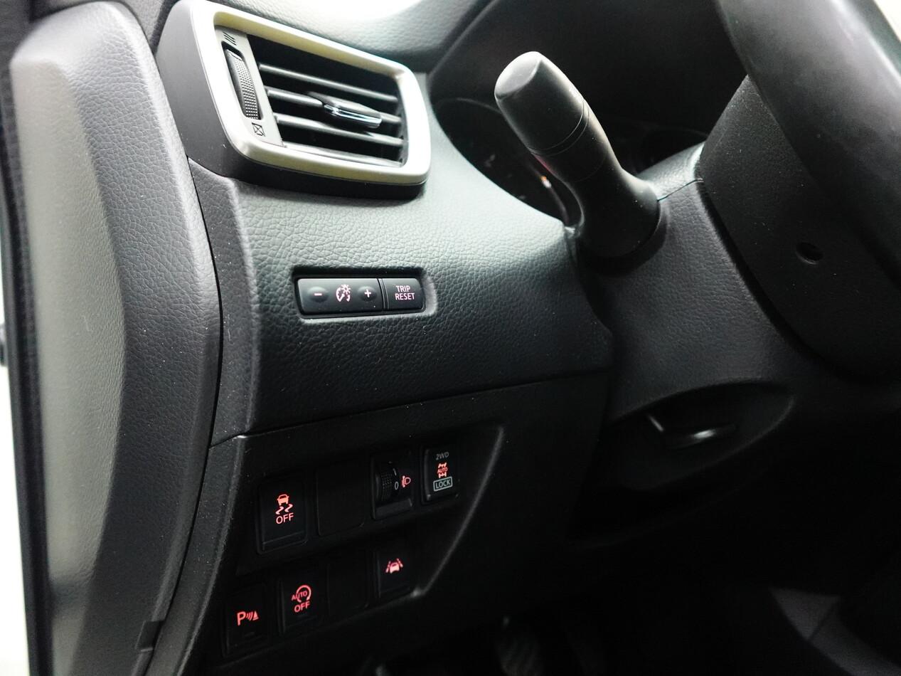 Nissan Qashqai 1.6 DCI 130 CV 4WD 360