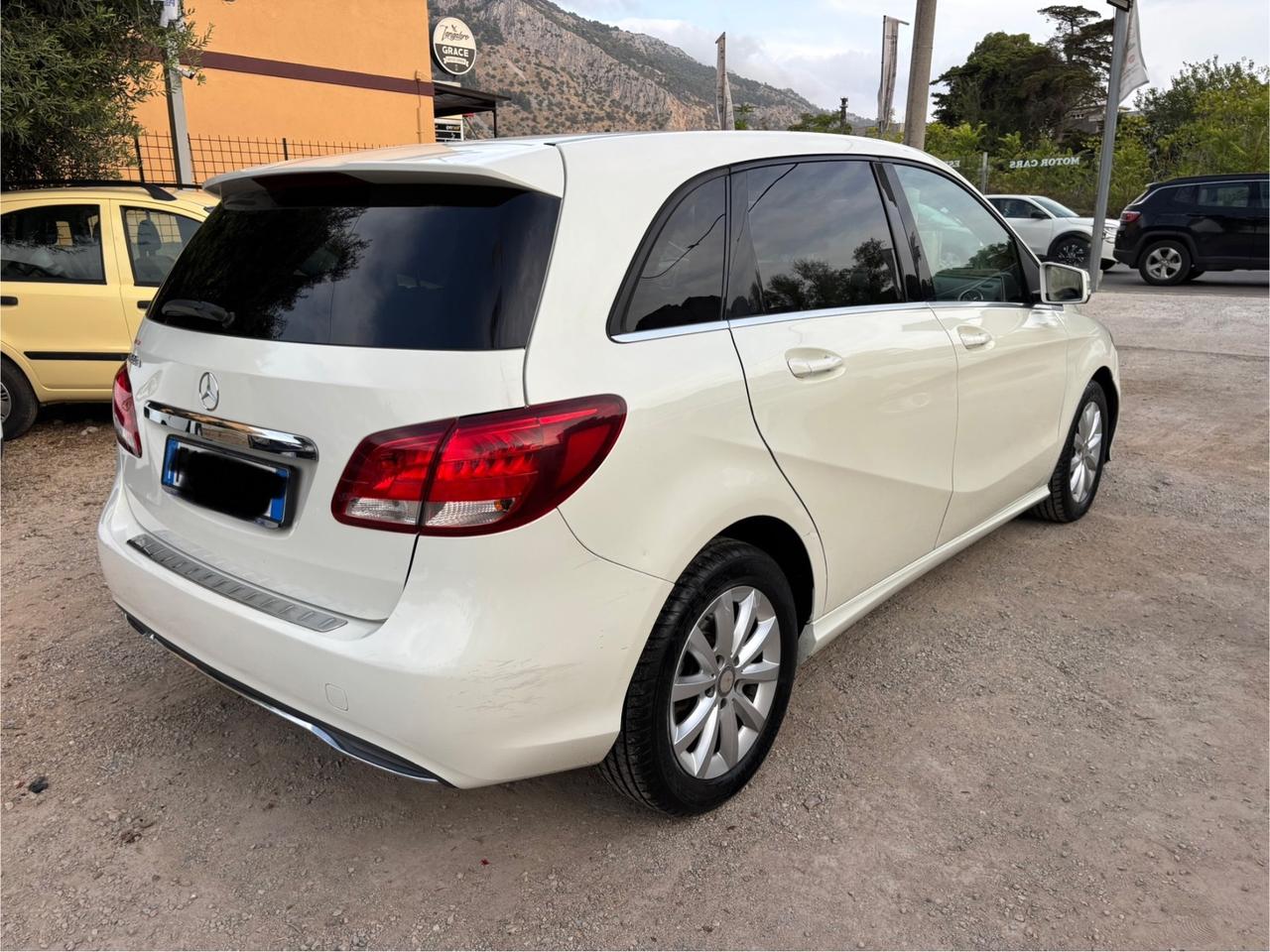 Mercedes-benz B 180 d Automatic Sport