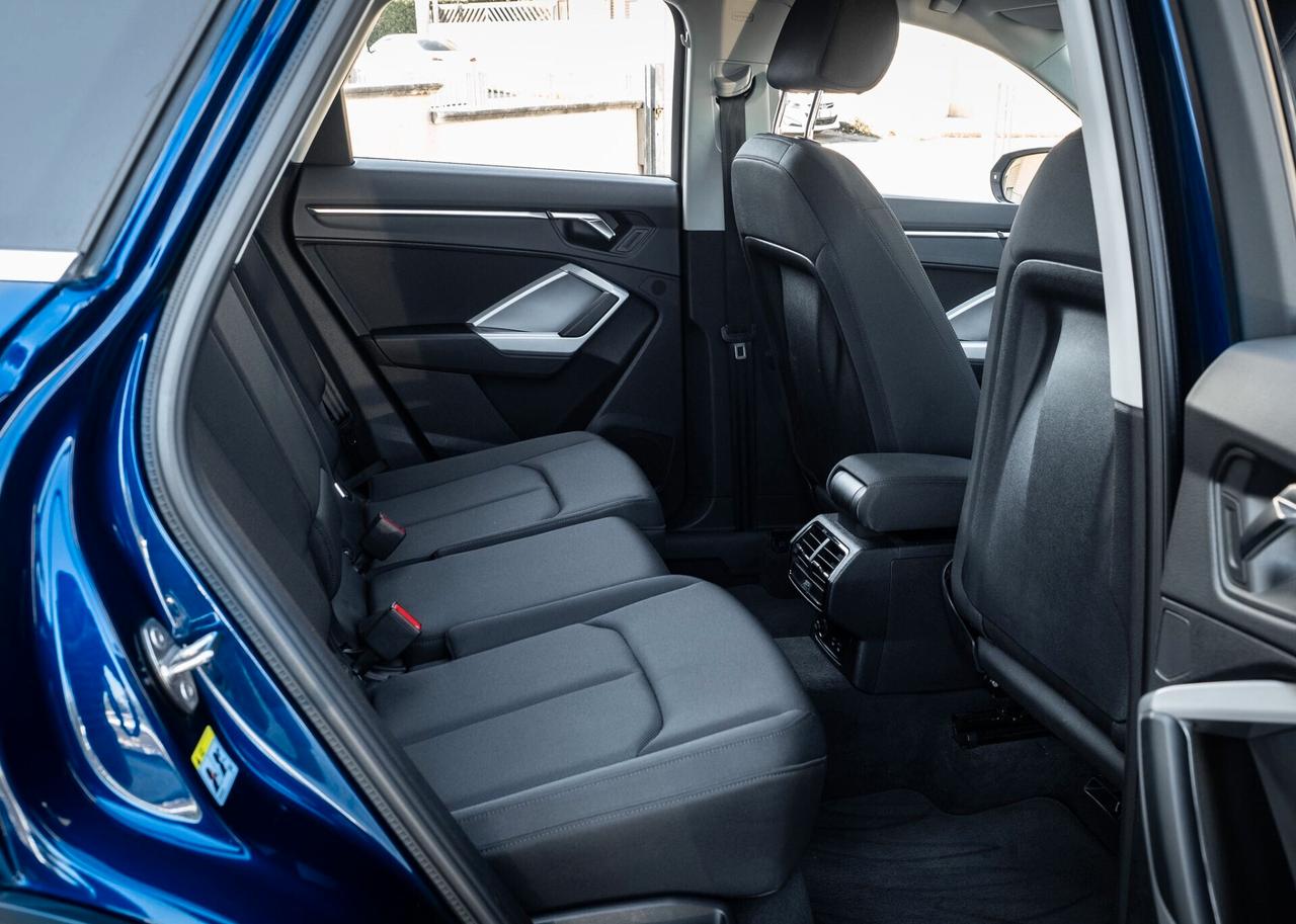 Audi Q3 35 TDI S tronic Business Advanced