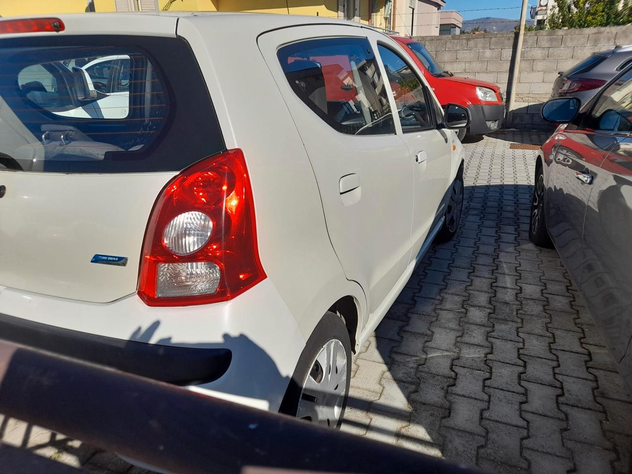 Nissan Pixo 1.0 5 porte GPL Eco Active