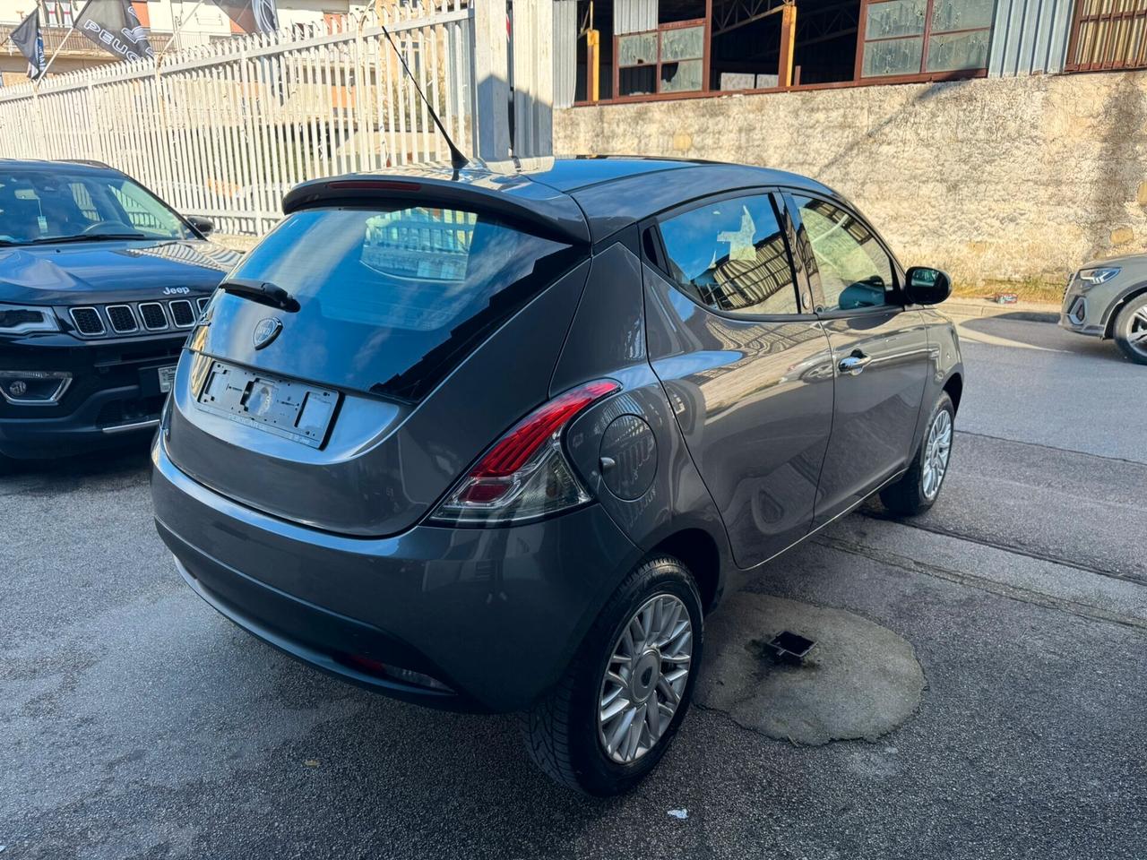 LANCIA YPSILON 0.9 TWINAIR 2014