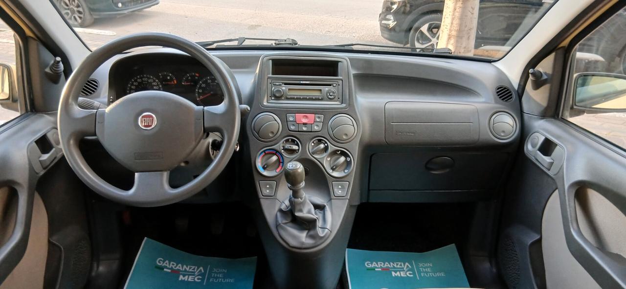 FIAT PANDA 1.2 EMOTION PARI AL NUOVO